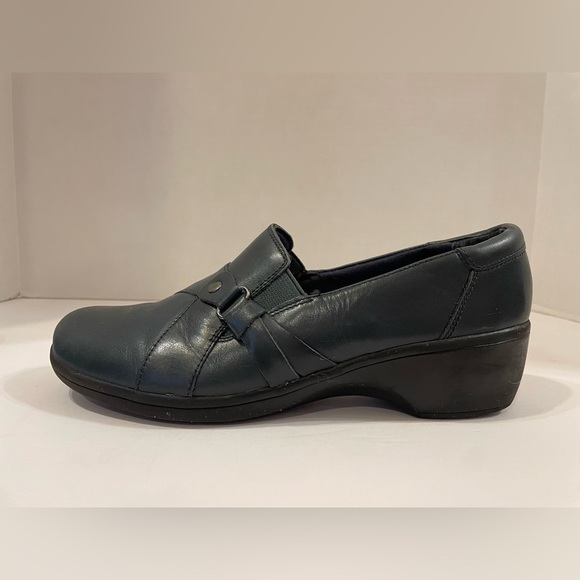 Clarks navy blue leather slide-on loafers shoes size 8 1/2 - Picture 4 of 10